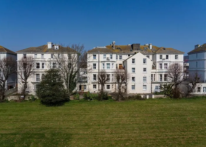 Duke Apartments