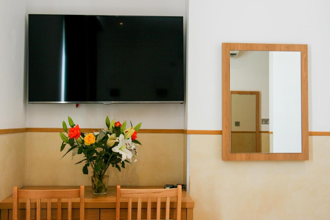 Duke Aparthotel 3*